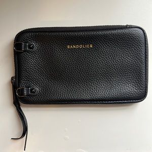 Black Pebble Leather Expanded Pouch